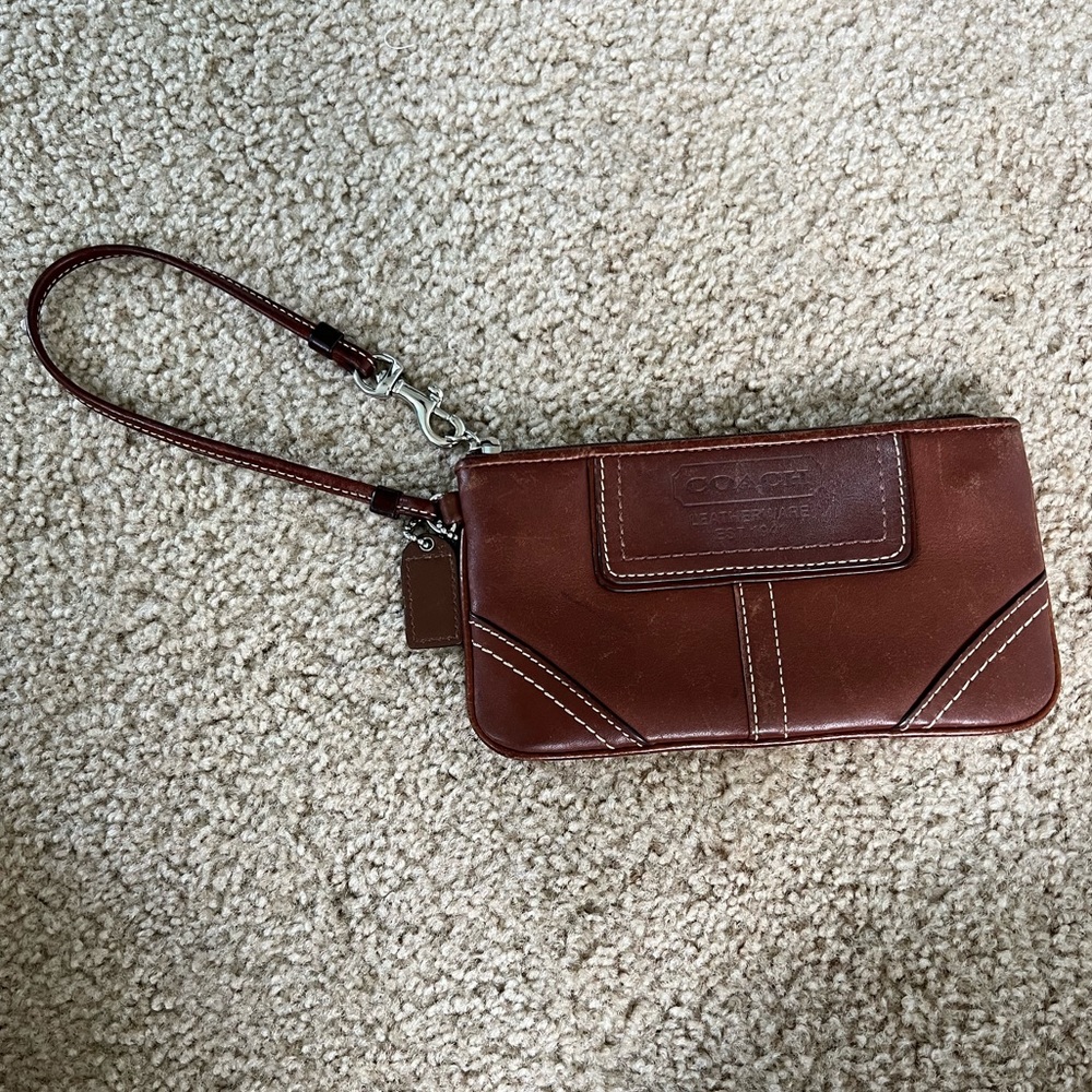 Coach Small Wristlet Dark Brown/Rustic Red Bag